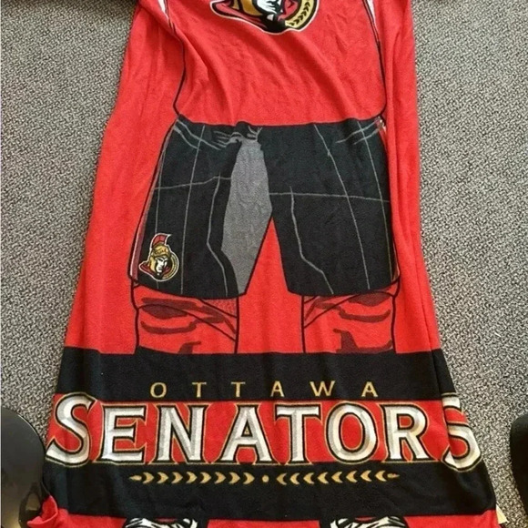 NHL Ottawa Senators Blanket With Sleeves 48”W X 71”L - Picture 2 of 8